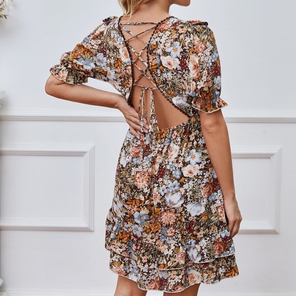 Bellanblue Dresses & Skirts - Boho Multicolor Floral print Puff Sleeve Lace up Dress